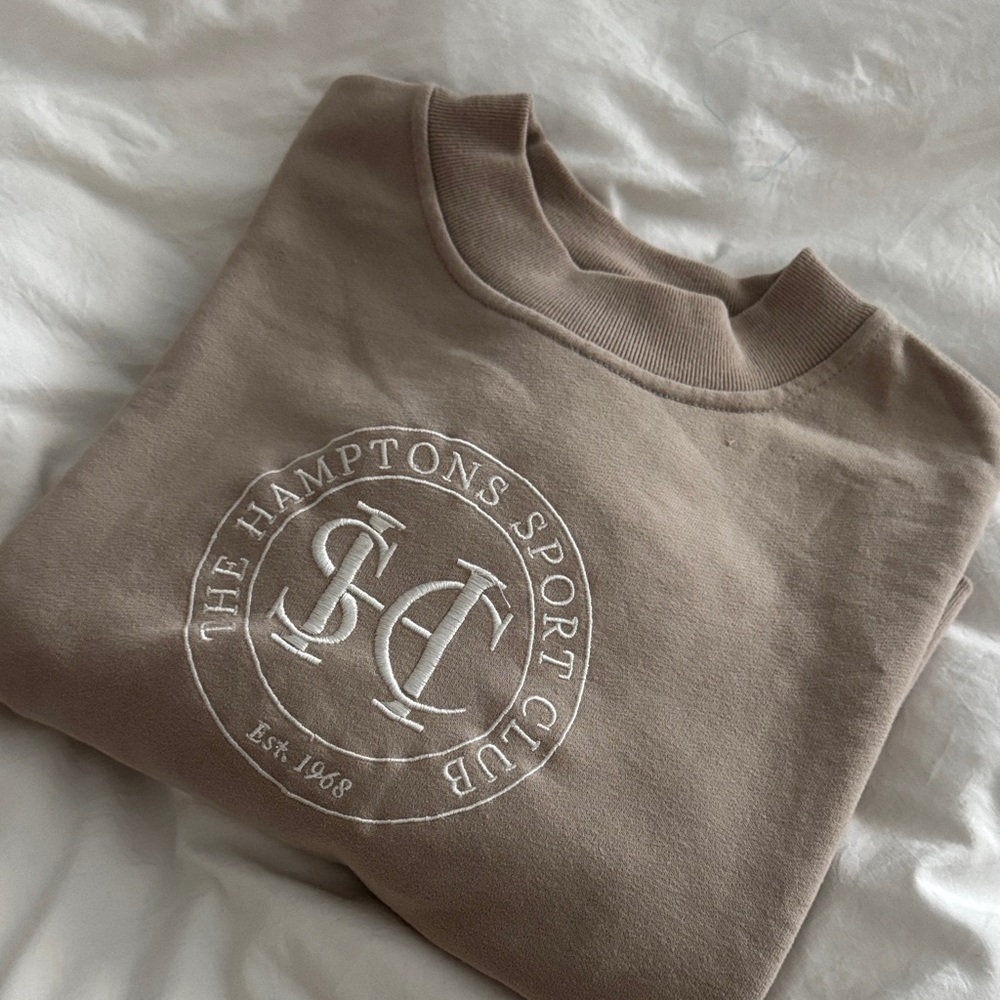 abercrombie and fitch beige cropped sweater sz m